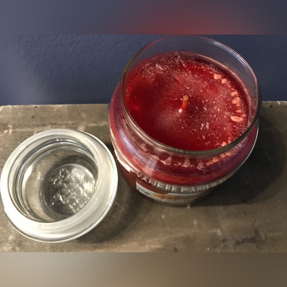 NEW caramel pecan pie candle - Picture 2 of 3